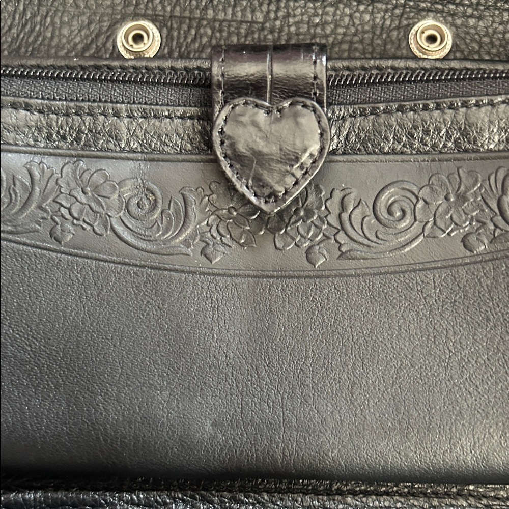 Brighton Leather Black Crocodile-Patterned Clutch in EUC - Picture 4 of 11
